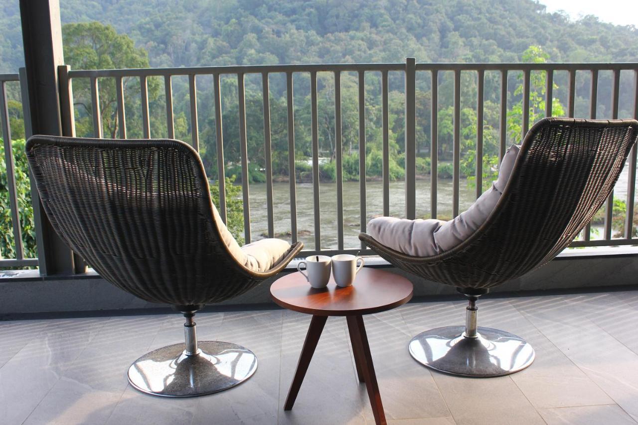 Niraamaya Retreats Samroha Athirappilly Extérieur photo