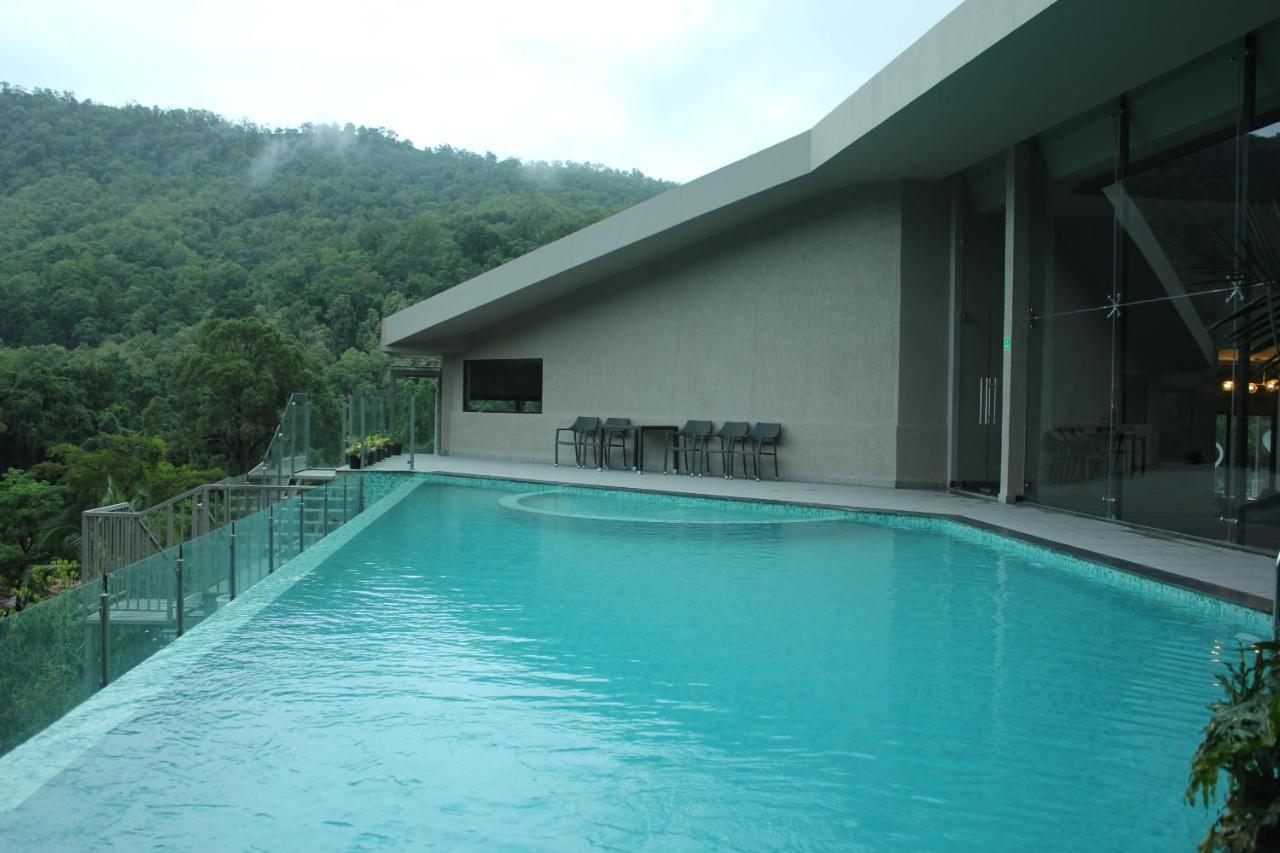Niraamaya Retreats Samroha Athirappilly Extérieur photo